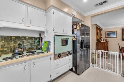 4221 NE 16th Avenue, Oakland Park FL - photo 20 of 47