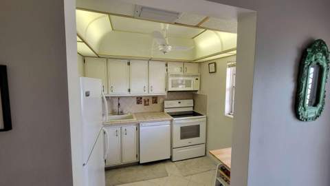 3001 NW 46TH Avenue #104, Lauderdale Lakes FL - photo 14 of 24