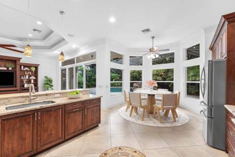 10582 Whitewind Circle, Boynton Beach FL - photo 8 of 76