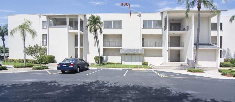 1 bedroom Condominium at 11811 Ave Of The PGA #5-3C, Longwood, Palm Beach Gardens — photo 2