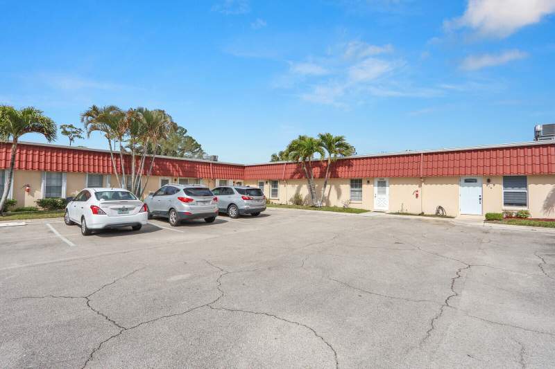 1 bedroom Condominium at 615 Laconia Circle, Covered Bridge Condo, Greenacres — photo 3
