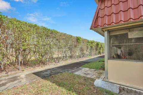 615 Laconia Circle, Greenacres FL - photo 20 of 37