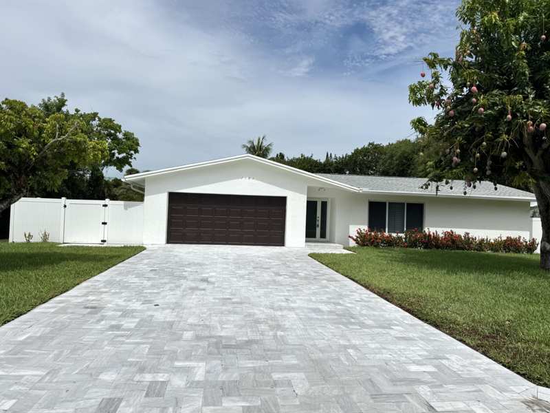 4 bedroom Single Family Residence at 1101 NW 5th Avenue, Conference Lake, Boca Raton — photo 1