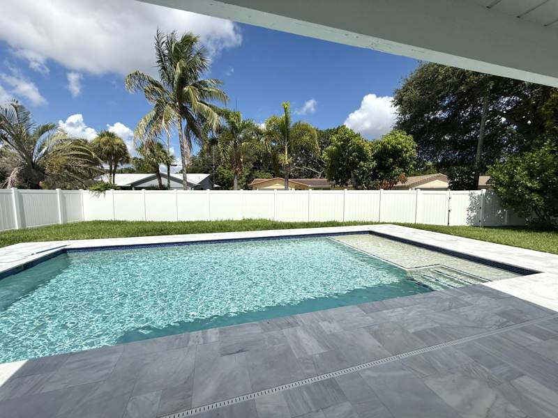 4 bedroom Single Family Residence at 1101 NW 5th Avenue, Conference Lake, Boca Raton — photo 4