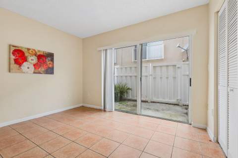 167 RIVIERA Circle, Weston FL - photo 24 of 44