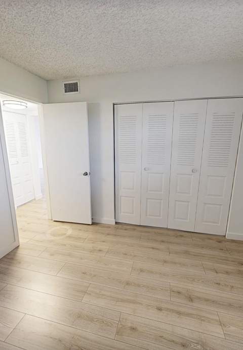 4025 N Nob Hill Road #409, Sunrise FL - photo 8 of 19