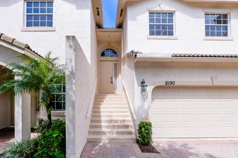 8190 Mulligan Circle, Port St. Lucie FL - photo 13 of 18