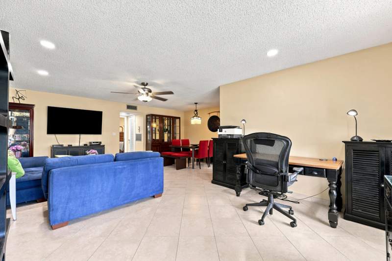 1 bedroom Condominium at 415 High Point Boulevard #B, High Point Of Delray Beach Condo Sec II, Delray Beach — photo 4