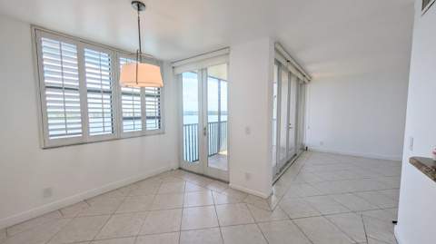 105 Lake Emerald Drive #810, Oakland Park FL - photo 10 of 18