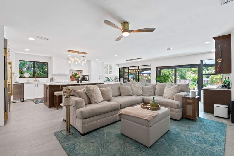 3 bedroom Single Family Residence at 1230 Taylor Street, Hollywood Lakes Section, Hollywood — photo 5