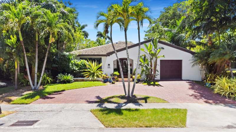 3 bedroom Single Family Residence at 1230 Taylor Street, Hollywood Lakes Section, Hollywood — photo 1
