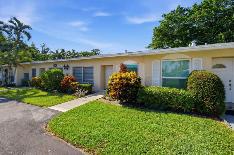 2 bedroom Villa at 13782 Vía Flora #C, Palm Greens At Villa Del Ray Condo II, Delray Beach — photo 4