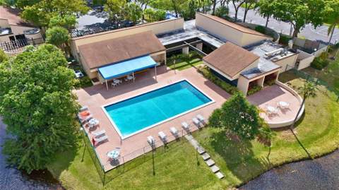 2309 S Cypress Bend Drive #515, Pompano Beach FL - photo 21 of 26