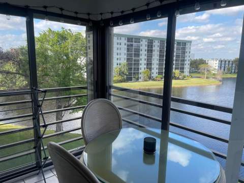 2309 S Cypress Bend Drive #515, Pompano Beach FL - photo 16 of 26