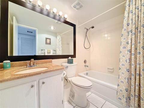 2309 S Cypress Bend Drive #515, Pompano Beach FL - photo 12 of 26