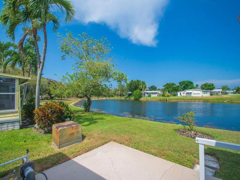 2 bedroom Manufactured Home at 44 Village Lane, Pinelake Village, Jensen Beach — photo 5