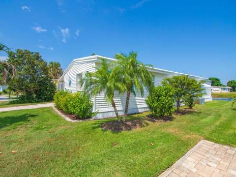 44 Village Lane, Jensen Beach FL - photo 12 of 47