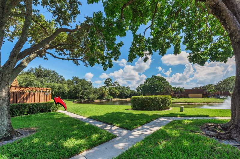 3 bedroom Townhouse at 3024 30th Lane, Sherwood Lakes, Greenacres — photo 3