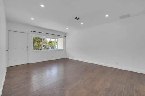 2517 Rodman Street, Hollywood FL - photo 6 of 34