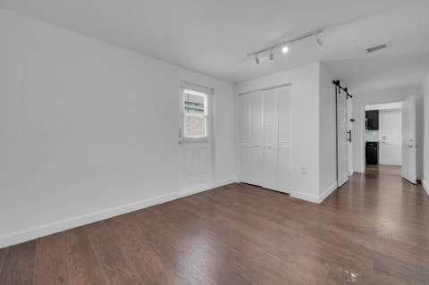 2517 Rodman Street, Hollywood FL - photo 13 of 34