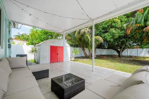 2517 Rodman Street, Hollywood FL - photo 22 of 34