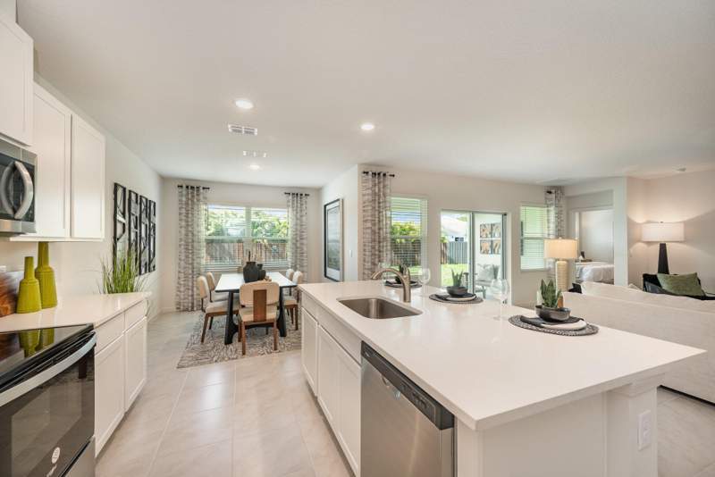 4 bedroom Single Family Residence at 3013 SW Lucerne Street, Port St Lucie Section 14, Port St. Lucie — photo 5