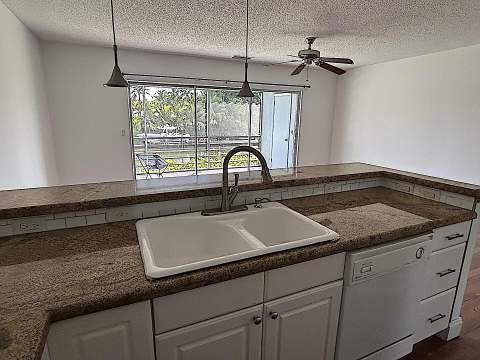 342 Southwind Drive #203, North Palm Beach FL - photo 7 of 23