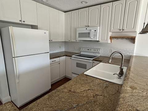 342 Southwind Drive #203, North Palm Beach FL - photo 8 of 23