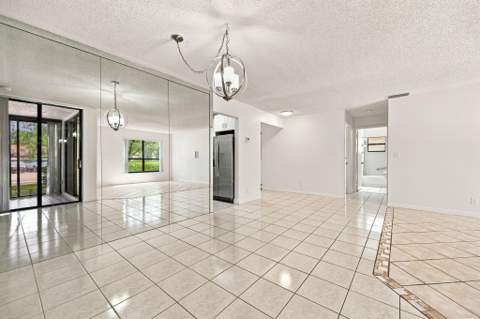 2662 Carambola Circle, Coconut Creek FL - photo 7 of 26