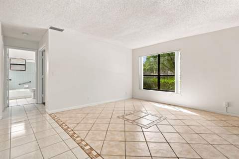 2662 Carambola Circle, Coconut Creek FL - photo 8 of 26