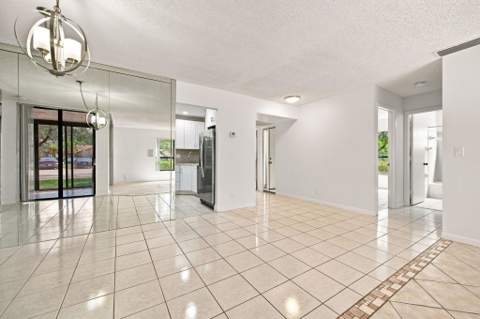 2662 Carambola Circle, Coconut Creek FL - photo 9 of 26