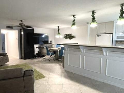 1080 North Drive #B, Delray Beach FL - photo 11 of 51