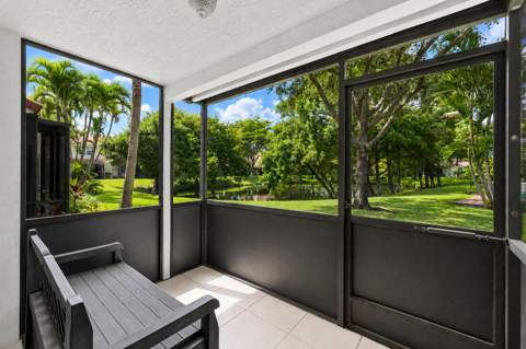 6351 Walk Circle, Boca Raton FL - photo 10 of 37
