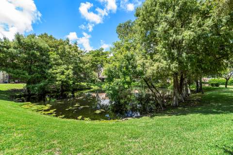 6351 Walk Circle, Boca Raton FL - photo 11 of 37