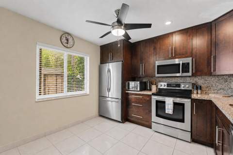 6351 Walk Circle, Boca Raton FL - photo 6 of 37