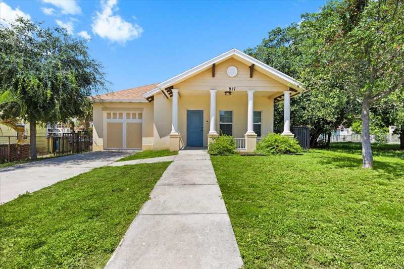 3 bedroom Single Family Residence at 917 14th Street, Freshwater 11th & 12th Ave Add, West Palm Beach — photo 1