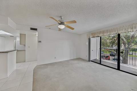 9088 W Atlantic Boulevard #525, Coral Springs FL - photo 7 of 32