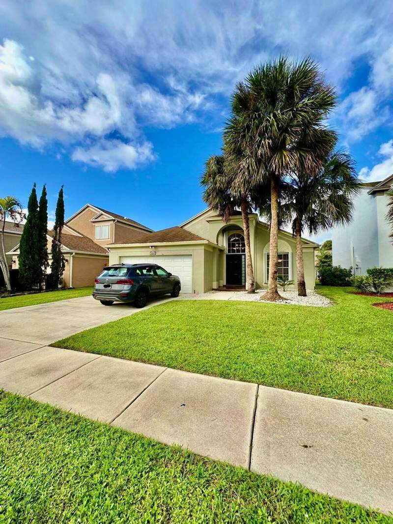 3 bedroom Single Family Residence at 22449 Middletown Drive, Boca Winds Par F, Boca Raton — photo 3