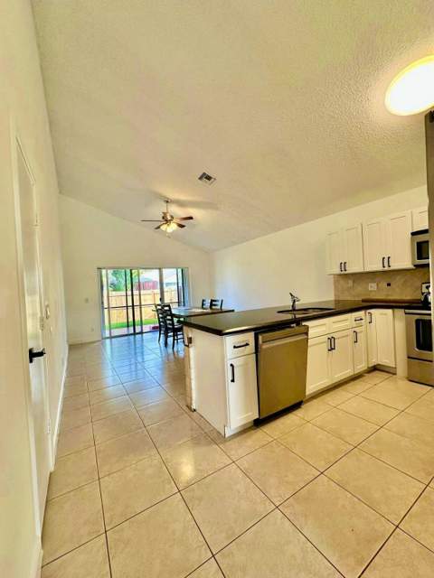 22449 Middletown Drive, Boca Raton FL - photo 7 of 22