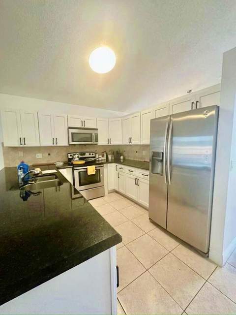 22449 Middletown Drive, Boca Raton FL - photo 9 of 22