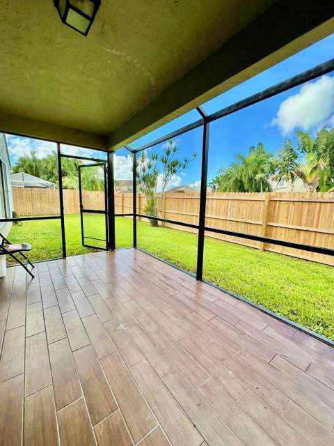 22449 Middletown Drive, Boca Raton FL - photo 18 of 22