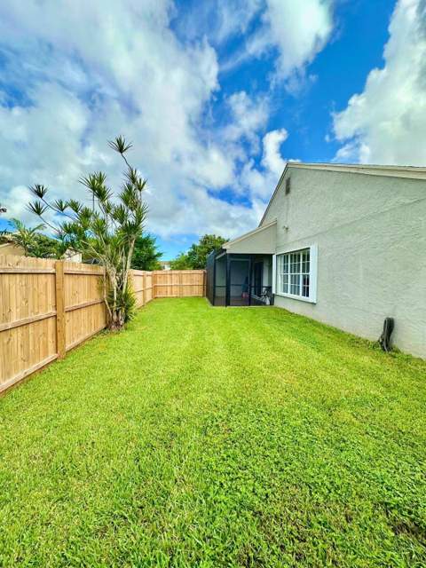 22449 Middletown Drive, Boca Raton FL - photo 19 of 22