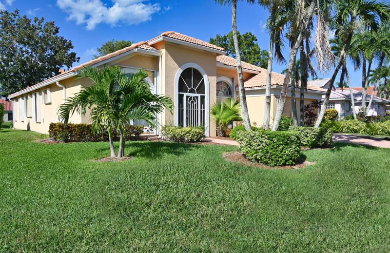 4 bedroom Single Family Residence at 2505 EGRET LAKE Drive, RIVER BRIDGE PAR 3A, Greenacres — photo 1
