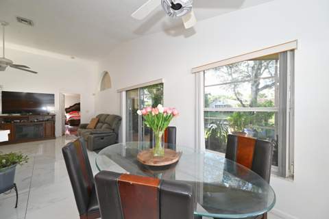 2505 EGRET LAKE Drive, Greenacres FL - photo 12 of 35