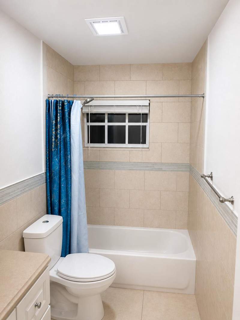 2 bedroom Single Family Residence at 330 W 22nd Court, Park Manor 1, Riviera Beach — photo 5