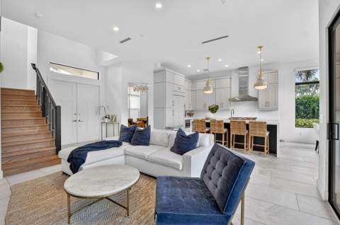 512 Lake Drive, Delray Beach FL - photo 6 of 35