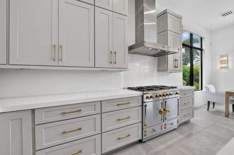 512 Lake Drive, Delray Beach FL - photo 11 of 35