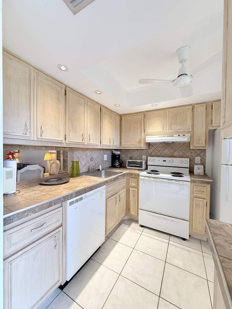 1 bedroom Condominium at 2800 NW 47th Terrace #106B, Lauderdale Oaks, Lauderdale Lakes — photo 2
