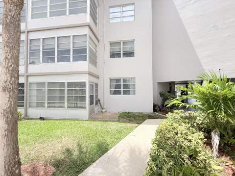 2800 NW 47th Terrace #106B, Lauderdale Lakes FL - photo 24 of 37