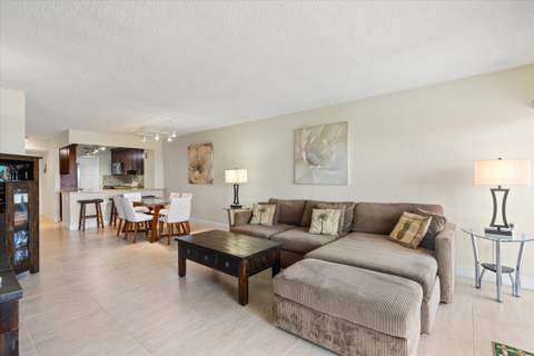 1021 Hillsboro Mile #504, Hillsboro Beach FL - photo 10 of 49